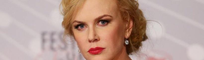 مجلات تستخدم نجمات هوليوود لـ