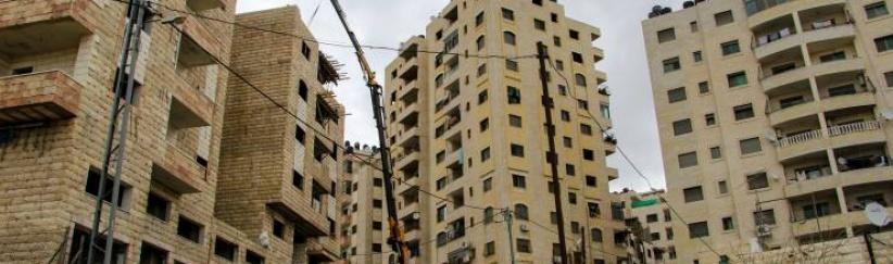 بلدية الاحتلال بالقدس تنوي هدم 138 شقة في كفر عقب