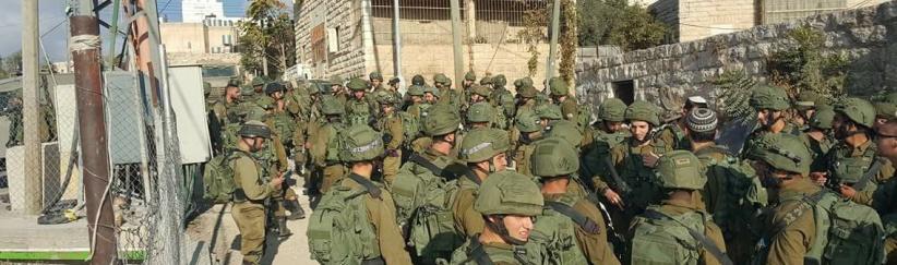جنود الاحتلال يمنعون مدارس الخليل من احياء ذكرى عرفات