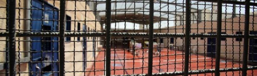 كشف محاولة تهريب خليويات لسجن النقب