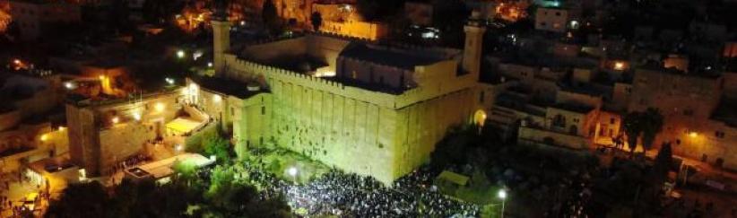 الخليل : 35 الف مستوطن يقتحمون الحرم الابراهيمي الشريف