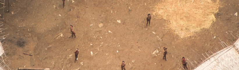 بالصور.. لقطات لا تصدق لقبيلة بدائية تعيش في مجاهل الأمازون