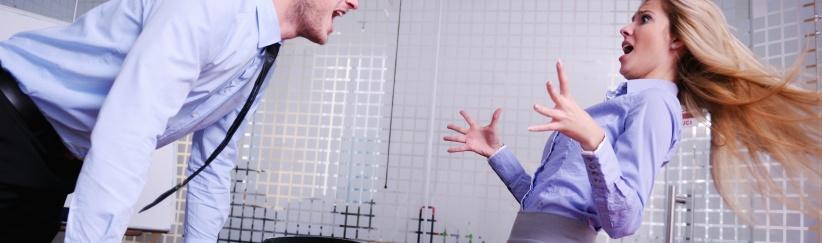 دلائل على كره زملاءك لك في العمل