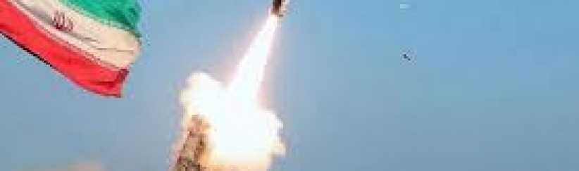 العراق: صاروخ إيراني يعبر المنطقة الخضراء ويصيب هدفا أمريكيا محصنا