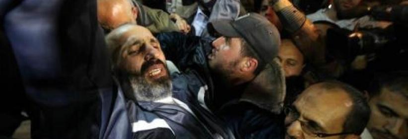 الاسير الشراونة يصل إلى قطاع غزة