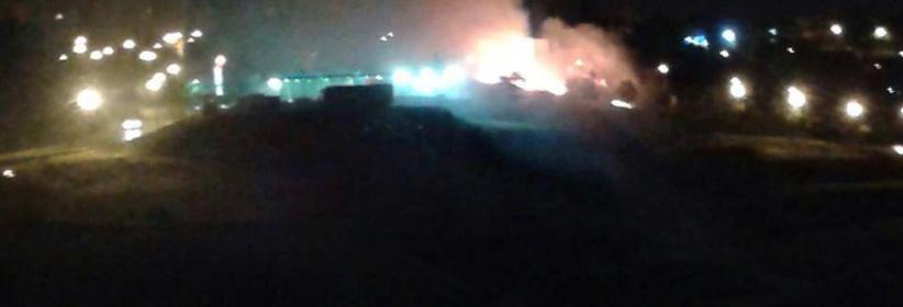 اشتعال النيران في أحراش معسكر للجيش ومحطة وقود في العيسوية