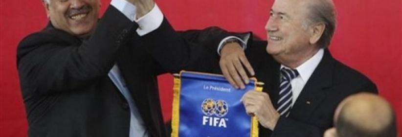 الرجوب: بلاتر مفوض بمعالجة معاناة الرياضة الفلسطينية جراء الاحتلال