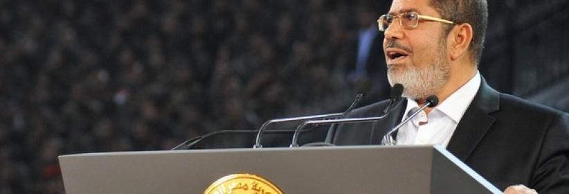 مرسي يخاطب المصريين بعد تلقيه الإنذار الأخير من 