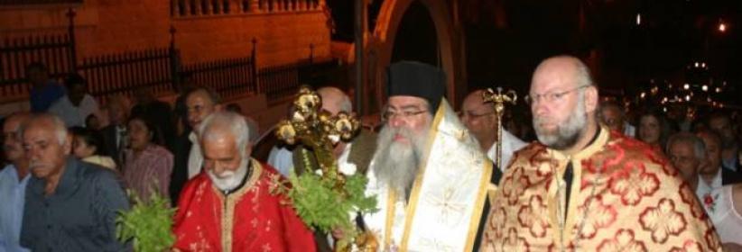 الطوائف الغربية تحتفل بعيد رفع الصليب المقدس