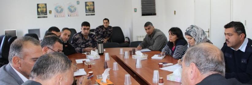 المحافظ يجتمع بلجنة الطوارئ التي ستعمل في المنخفضات الجوية