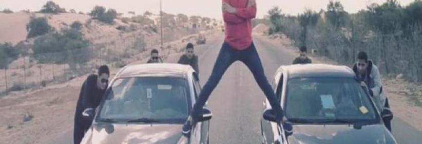 بالفيديو : شبان من غزة يقلدون إعلان 