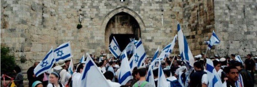 دعوات يهودية لمسيرة شبابية حول أبواب الأقصى في المساء