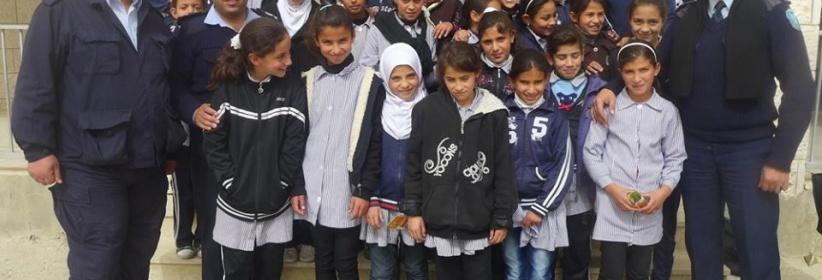 الشرطة تنظم يوم توعوي مفتوح لطلبة مدارس جناتة والعساكرة في بيت لحم