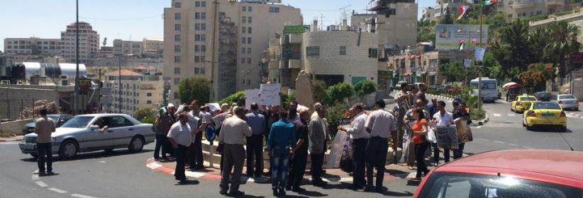 نقابة الموظفين في بيت لحم تنظم وقفات تضامنية مع الأسرى