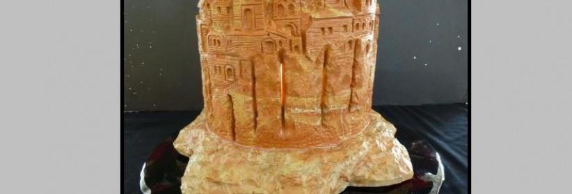 هدية بيت لحم لقداسة البابا نحتت من حجر الكنيسة