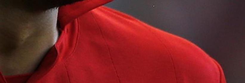 سواريز قد يتعرض للطرد من المونديال وعلماء النفس يؤكدون : سواريز بريء!