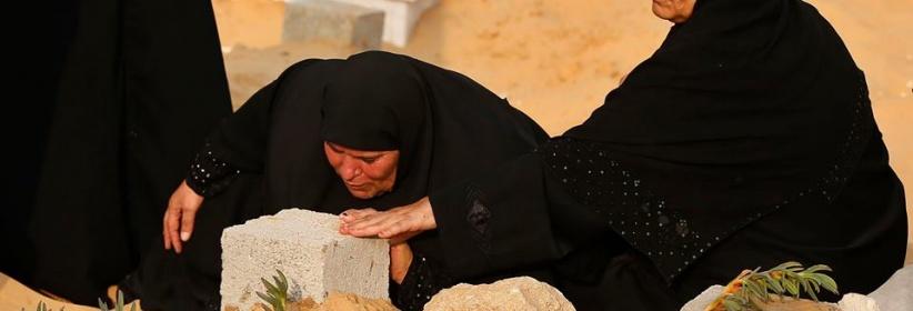 فجر العيد بغزة: شهيد متأثرا بجراحه وارتفاع عدد الشهداء الى 1035