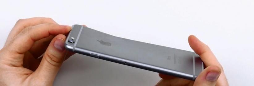 صور : هاتف “آيفون 6 بلس” يُعاني من انحناء لدى وضعه في الجيبة لفترة طويلة