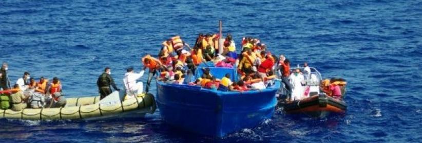 انقاذ سفينة مهاجرين فلسطينيين وسوريين امام السواحل القبرصية