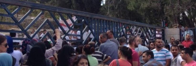 صور : اعتصام امام مدرسة طاليثا قومي