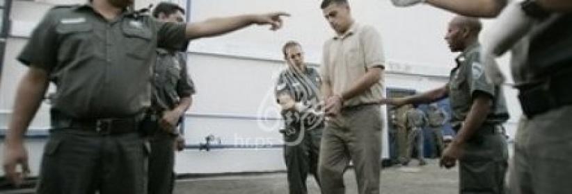 الاحتلال يفرج عن أقدم أسير إداري