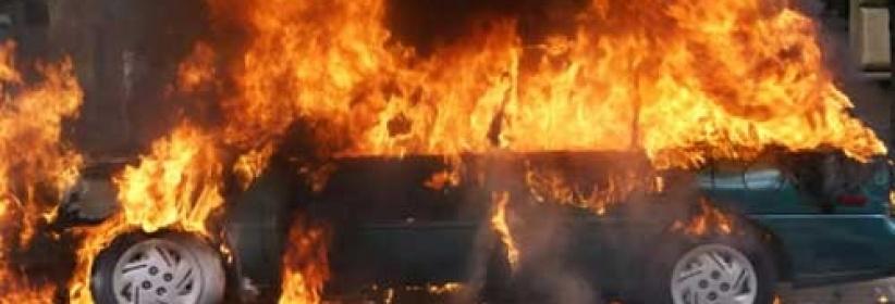 سيارة رئيس بلدية الزبابدة تشتعل والفاعل لاذ بالفرار