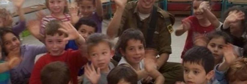 إضراب مدارس الطيبة في الداخل المحتل احتجاجا على استغلال الأطفال لتكريم جنود