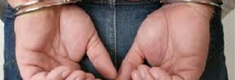 القبض على شخص انتحل شخصية مواطنة وشهر بها عبر (الفيسبوك) بالخليل