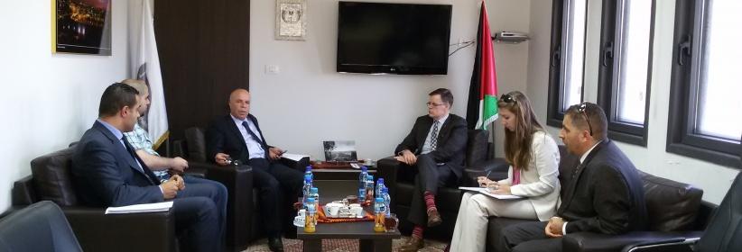 النائب العام لدولة فلسطين يجتمع مع السيد شون بويد مدير عام برنامج المساعدات في الضفة الغربية وقطاع غزة بوزارة الخارجية الكندية