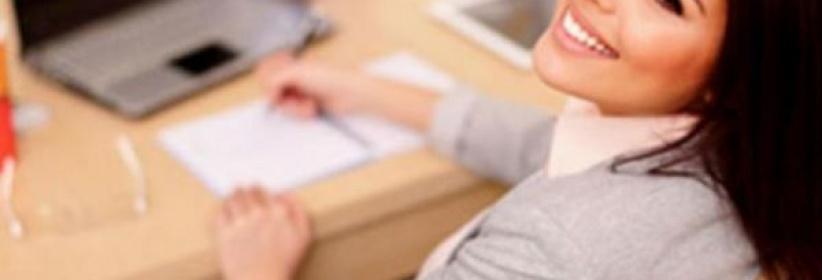 النساء يعملن برواتب عالية ورجالهن بالمنزل لرعاية الأطفال