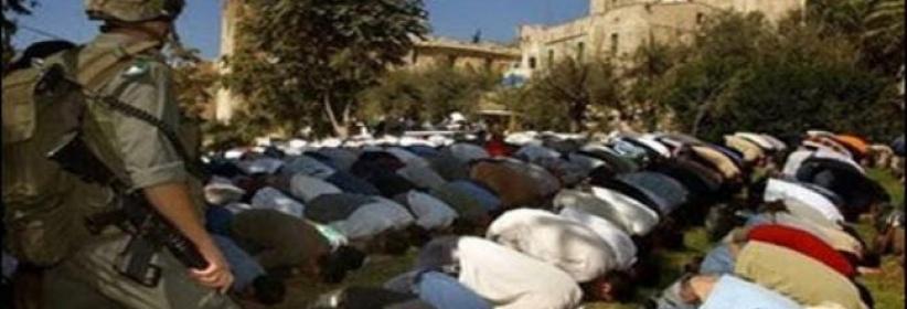 عيسى: السماح لليهود والأجانب بالدخول الى الأقصى وقبة الصخرة سيعيد شرارة الانتفاضة الثانية