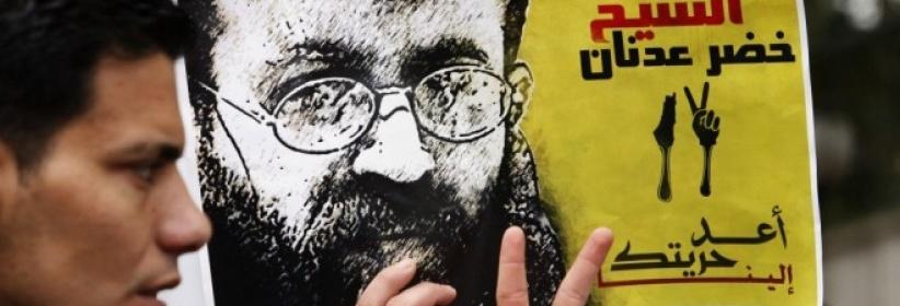 قراقع يحذر من إجبار الأسير عدنان على تناول الطعام