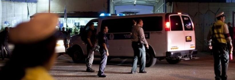 موافقة إسرائيلية على فتح محال بالخليل