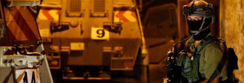 الاحتلال يعتقل 9 شبان بمداهمات بالضفة