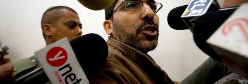 الاحتلال يواصل عزل الأسير أبو سيسي للعام الرابع