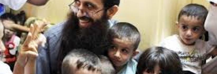 الاسير المحرر خضر عدنان يعقد مؤتمرًا صحفيًا بمناسبة الافراج عنه مساء اليوم