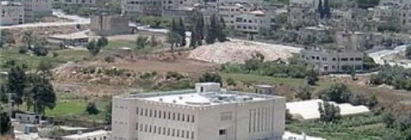 محكمة بالضفة تتهم معتقلًا سياسيًا بـ