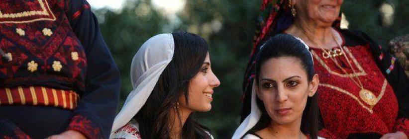 توصيات الديوان الثقافي الساحوري وبلدية بيت ساحور والمشاركون في ندوة 