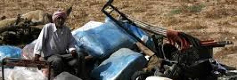 الاحتلال يسلم إخطارات بوقف البناء بمنشآت في الأغوار