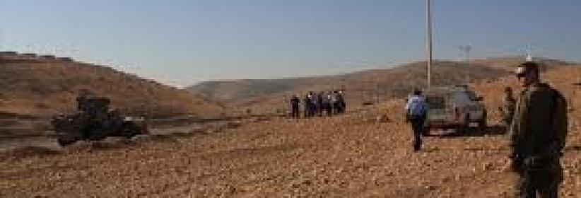 الاحتلال يجرف أراضٍ ويخطر بهدم منزل وبئر مياه في الخليل