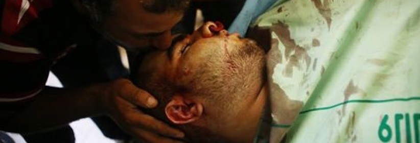 صور:- شهيد برصاص الاحتلال قرب حاجز قلنديا