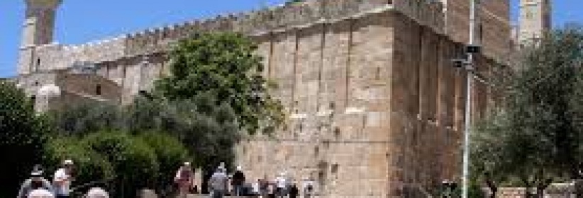 الاحتلال يغلق المسجد الإبراهيمي يومي الثلاثاء والأربعاء المقبلين