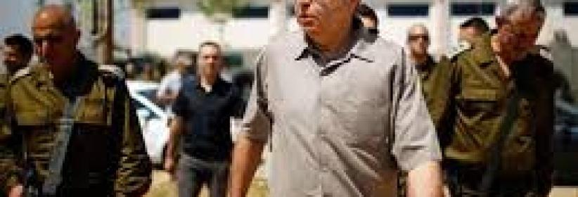 يعلون يتفقد مكان وقوع عملية بيت فوريك