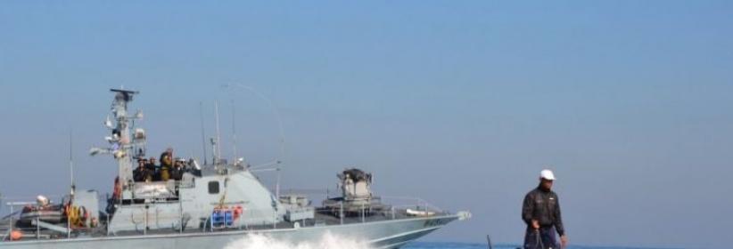 بحرية الاحتلال تستهدف مراكب الصيد قبالة شاطئ السودانية