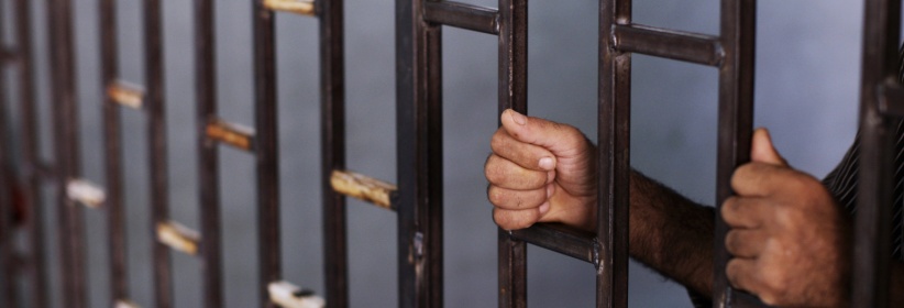 أسيران يواصلان الإضراب عن الطّعام احتجاجاً على اعتقالهما الإداري