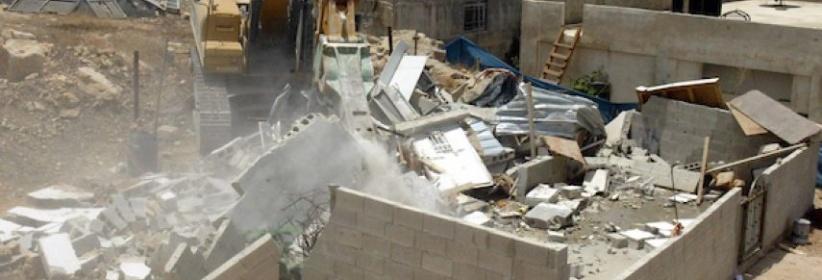 إخطار جديد لهدم منزل عائلة أبو الرب بقباطية