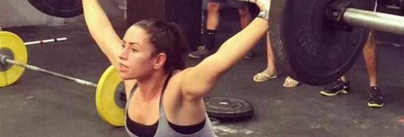 تعرفوا على أول امرأة عربية تتعاقد مع 