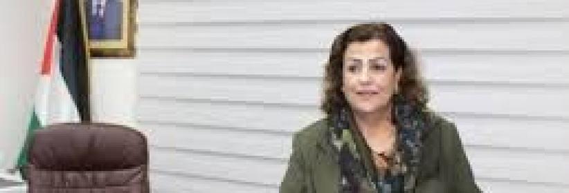 الاحتلال يمنع عضو المجلس الثوري لفتح سلوى هديب من زيارة قطاع غزة