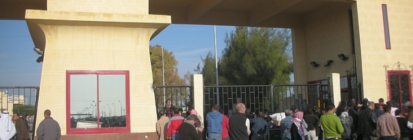 السلطة تتسلم معابر قطاع غزة