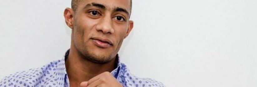 صورة- محمد رمضان يستعرض عضلاته.. يوجه هذه الرسالة